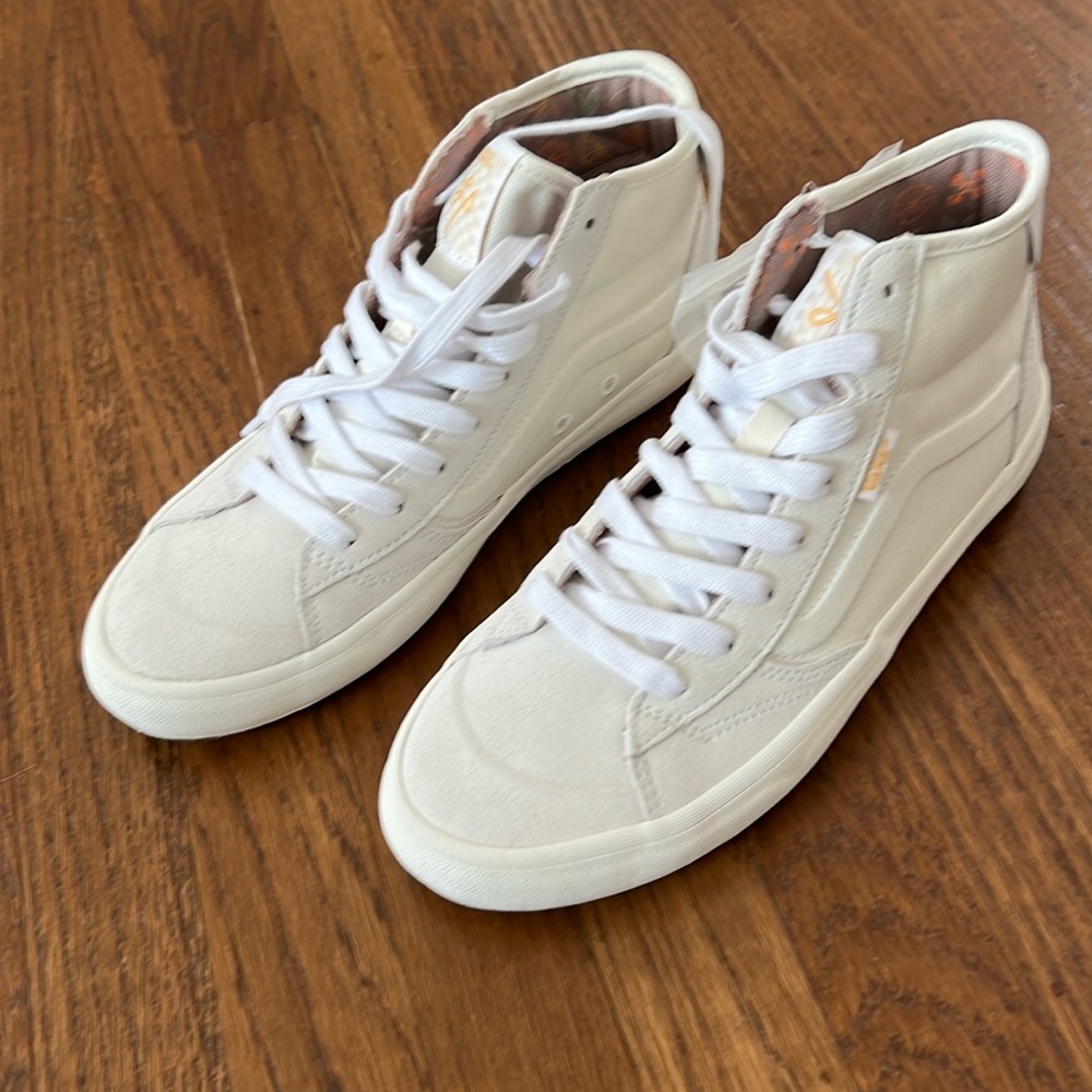Vans The Lizzie High Top Sneakers - Women’s Size 8.5